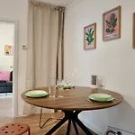 Stylisches Mit Terrasse Für Max 4 Personen In Nähe Zum Hbf Und Koblenzer-innenstadt