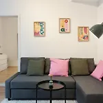 Apartamento Stylisches Mit Terrasse Für Max 4 Personen In Nähe Zum Hbf Und Koblenzer-innenstadt