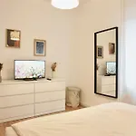 Stylisches Mit Terrasse Für Max 4 Personen In Nähe Zum Hbf Und Koblenzer-innenstadt Apartamento *