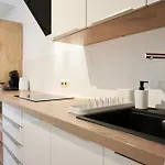 Apartamento Stylisches Mit Terrasse Für Max 4 Personen In Nähe Zum Hbf Und Koblenzer-innenstadt Coblenza