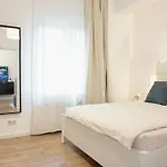 Apartamento Stylisches Mit Terrasse Für Max 4 Personen In Nähe Zum Hbf Und Koblenzer-innenstadt Coblenza