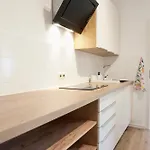 Stylisches Mit Terrasse Für Max 4 Personen In Nähe Zum Hbf Und Koblenzer-innenstadt Apartamento Coblenza