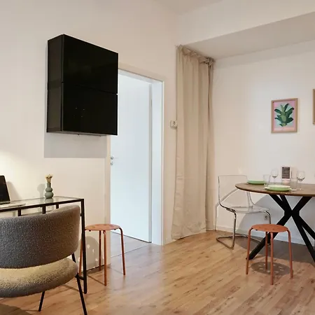Neu Stylisches Max 4 Personen Naehe Hbf Und Innenstadt Apartament *