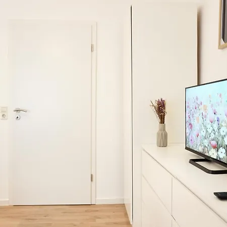 Neu Stylisches Max 4 Personen Naehe Hbf Und Innenstadt Koblencja