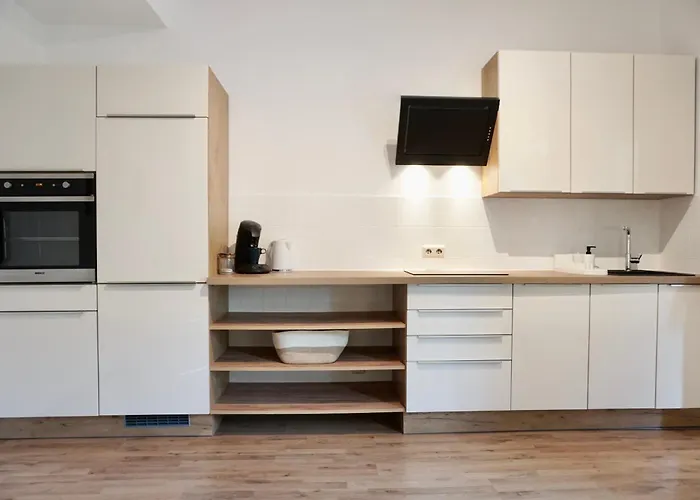 Appartement Stylisches Mit Terrasse Fuer Max 4 Personen In Naehe Zum Hbf Und Koblenzer-innenstadt