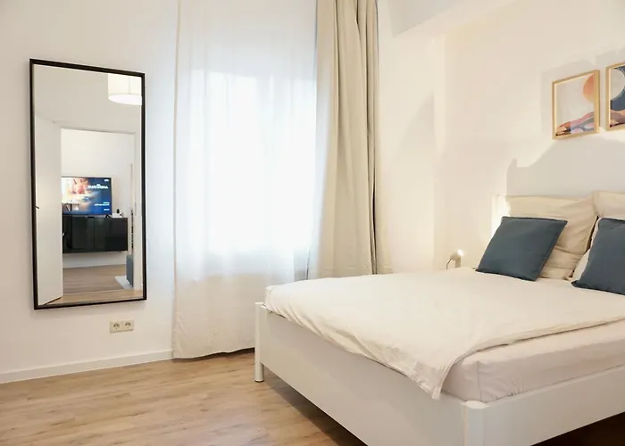 Appartement Stylisches Mit Terrasse Fuer Max 4 Personen In Naehe Zum Hbf Und Koblenzer-innenstadt Coblence