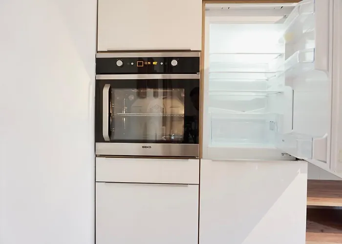 Stylisches Mit Terrasse Fuer Max 4 Personen In Naehe Zum Hbf Und Koblenzer-innenstadt